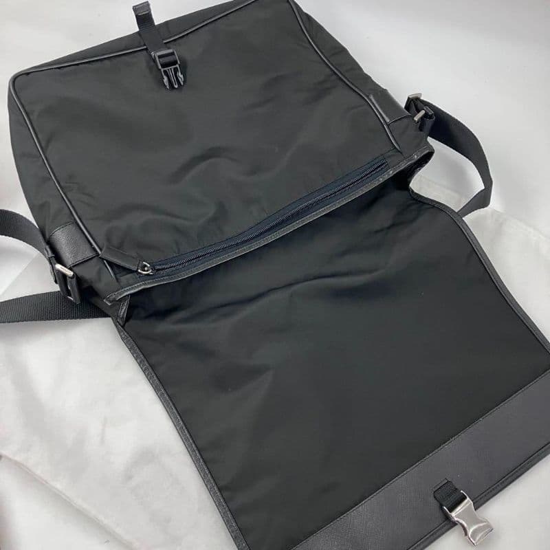 大容量✨️ プラダ 2981 ショルダーバッグ 三角プレートメッセンジャーバッグ