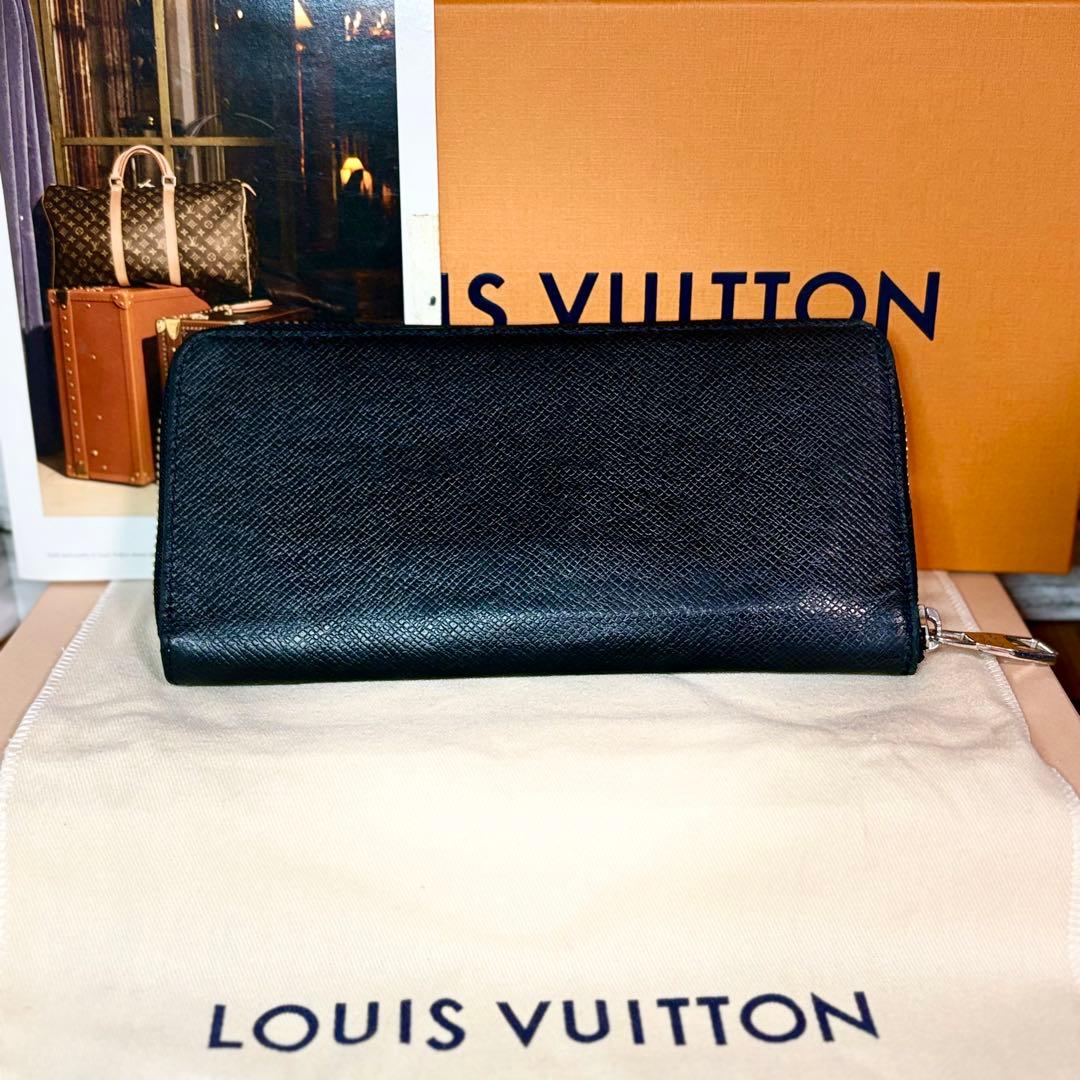 ルイヴィトン　タイガ　ジッピーウォレット　ヴェルティカル　M32837