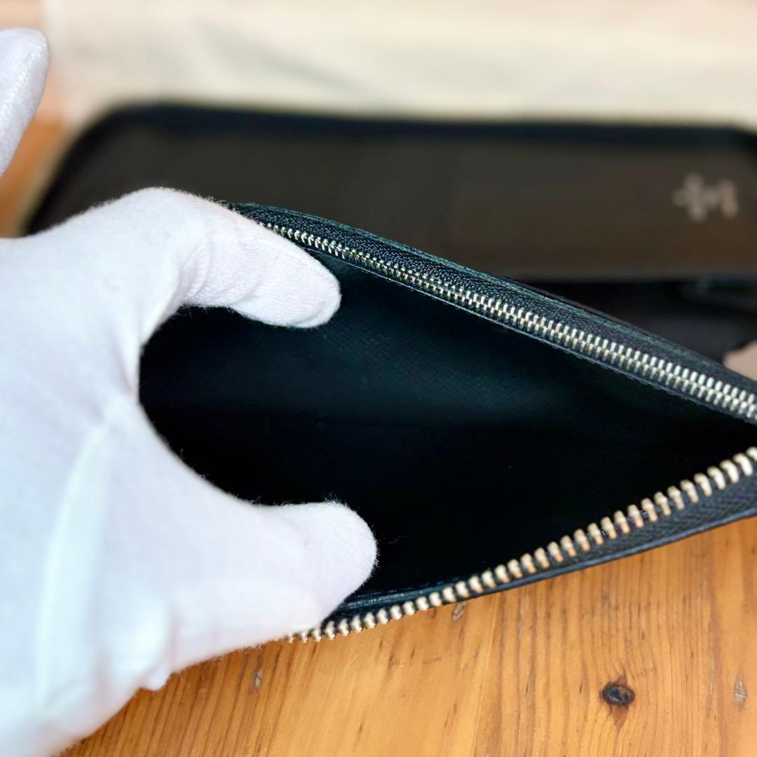 ルイヴィトン　タイガ　ジッピーウォレット　ヴェルティカル　M32837