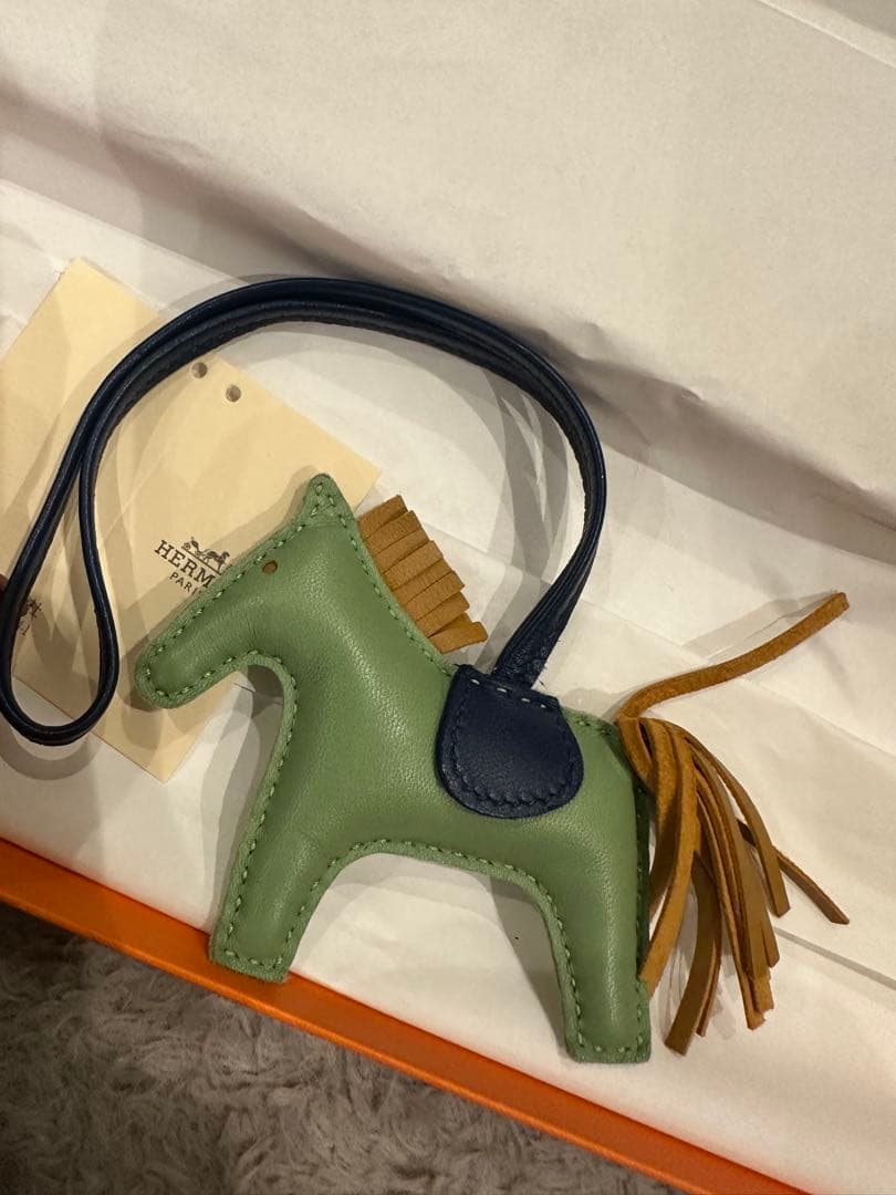 HERMES ロデオチャーム