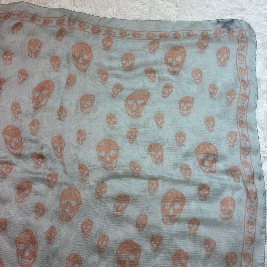 美品✨アレキサンダーマックイーン シルクスカル スカーフ イタリア製グレー