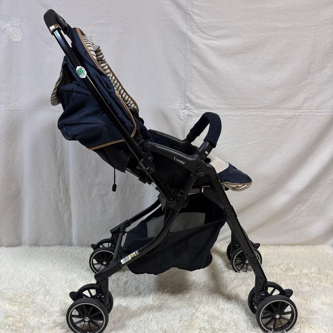 コンビ　ベビーカー　メチャカルハンディ　オート４キャス　HG　ミッキー