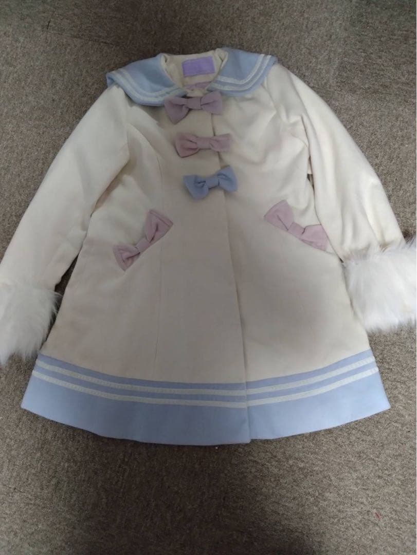 サンリオ　ロングコート