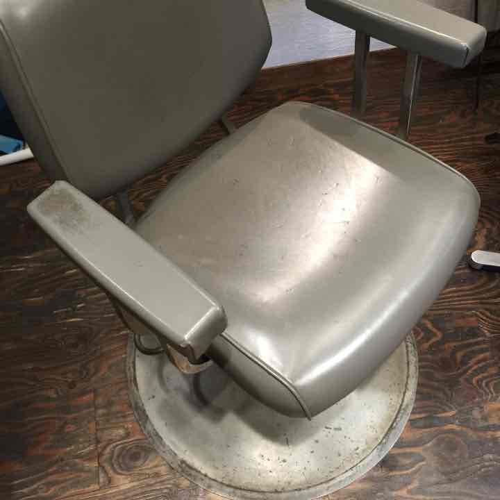 美容室 チェアー