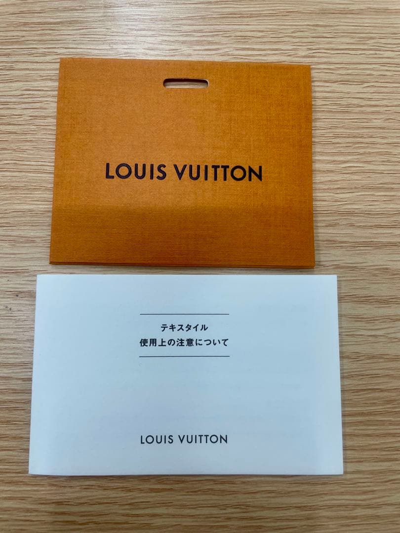 【未使用】ヴィトン ダミエグラフィット エシャルプ プティ M70028