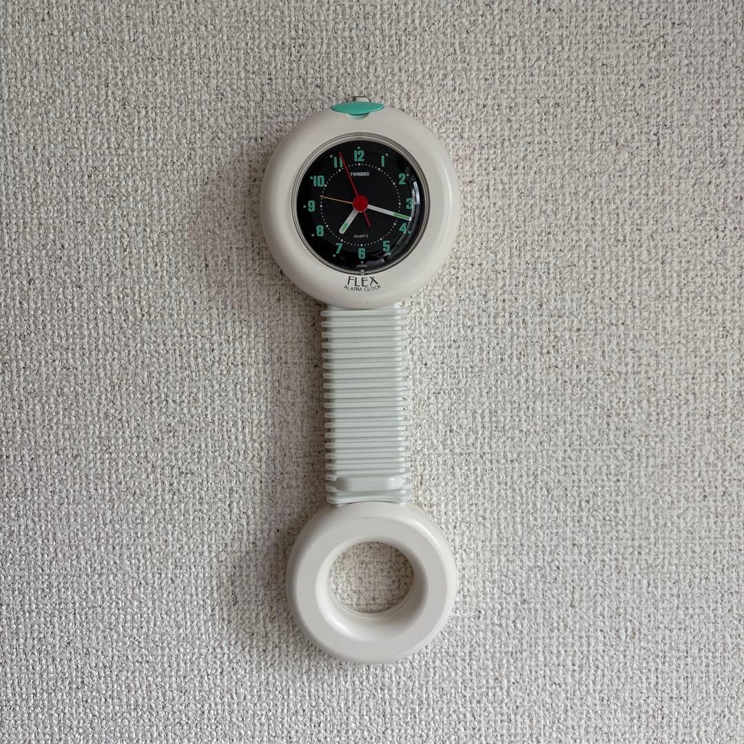 フレックス時計 ホワイト コンパクト　アラーム　スペースエイジ　90s 00s