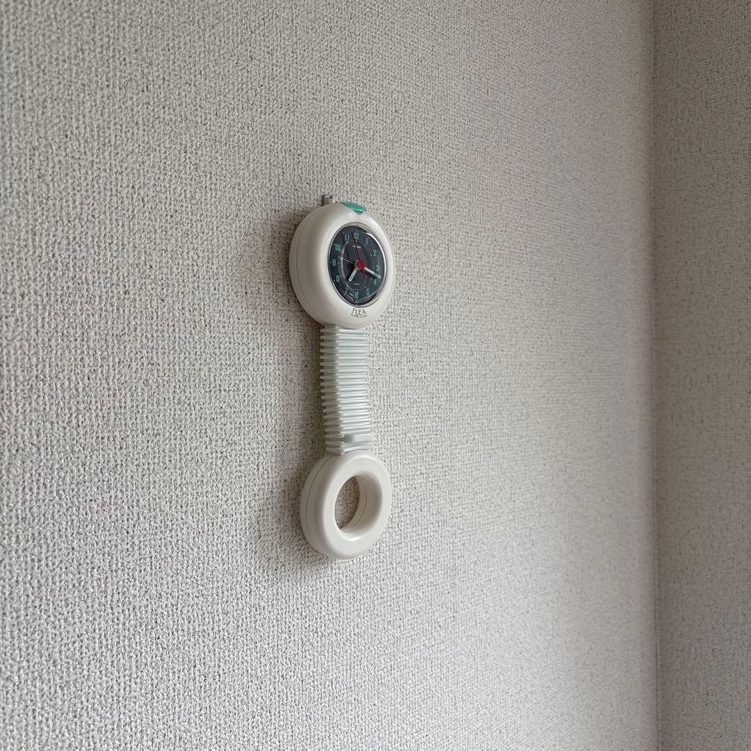 フレックス時計 ホワイト コンパクト　アラーム　スペースエイジ　90s 00s