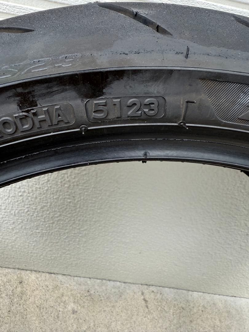 ブリヂストン　S23 前後セット120/70 190/50 R17