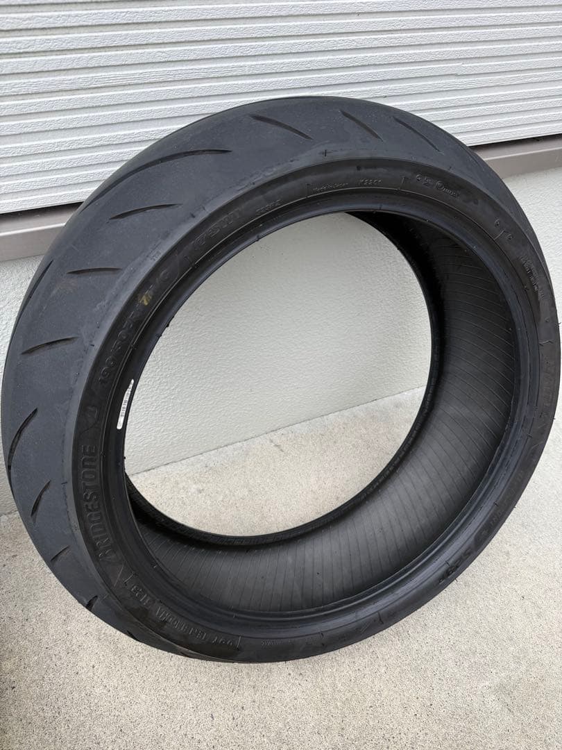 ブリヂストン　S23 前後セット120/70 190/50 R17