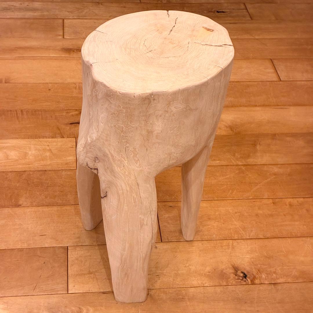 槙　丸太 スツール　3本脚　　No.1571