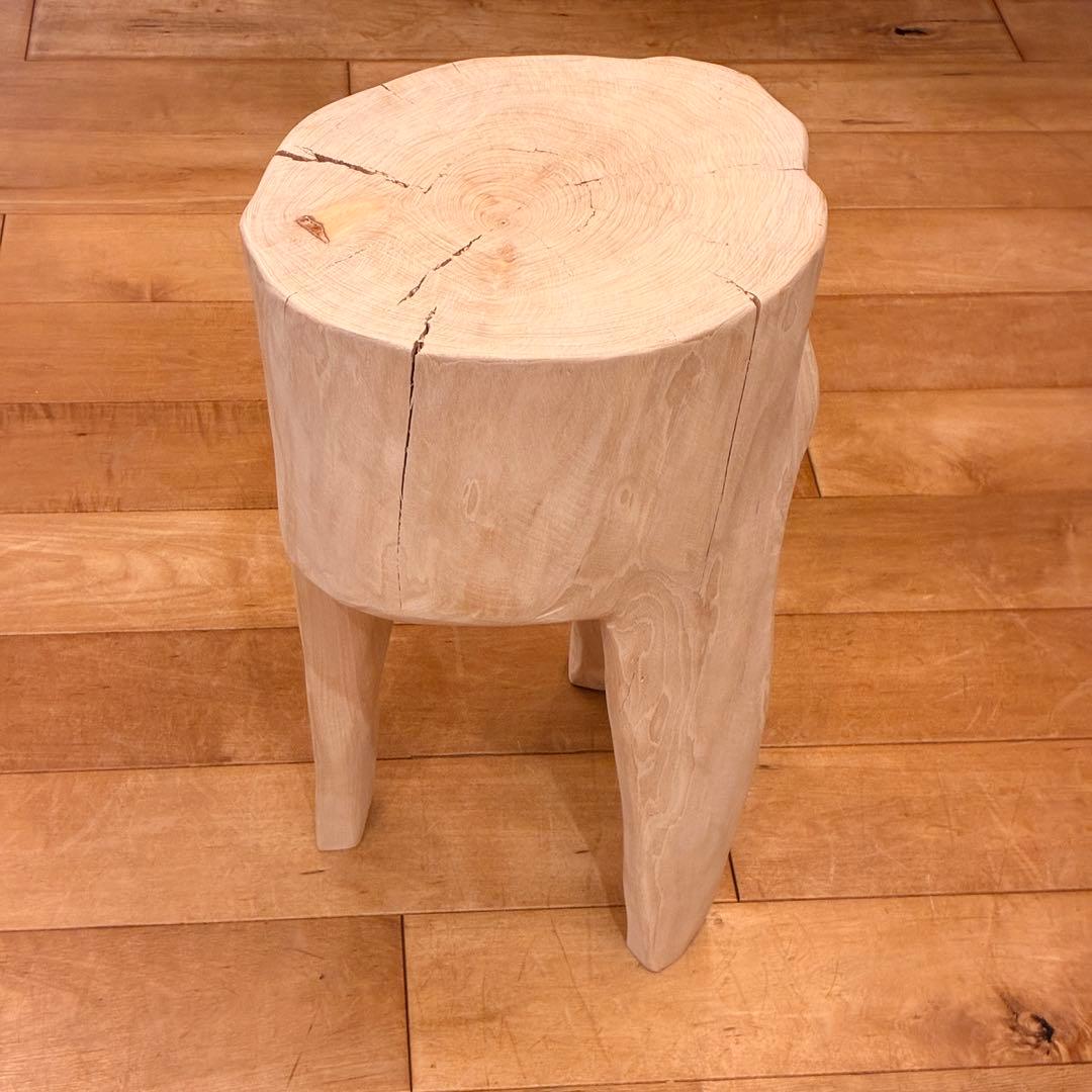 槙　丸太 スツール　3本脚　　No.1571