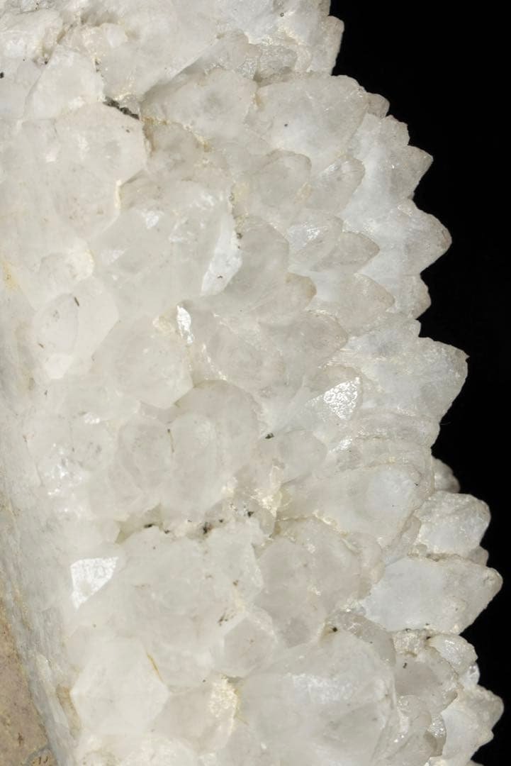 日本産 白水晶クラスター 日本水晶 原石 天然石 鉱物 標本 台座付 1kg