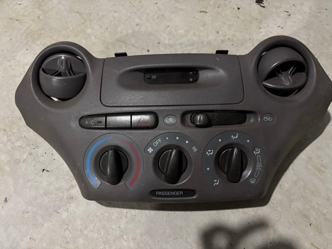 ア*リ様 北米トヨタ　echo us ac panel プラッツ エコー　usd