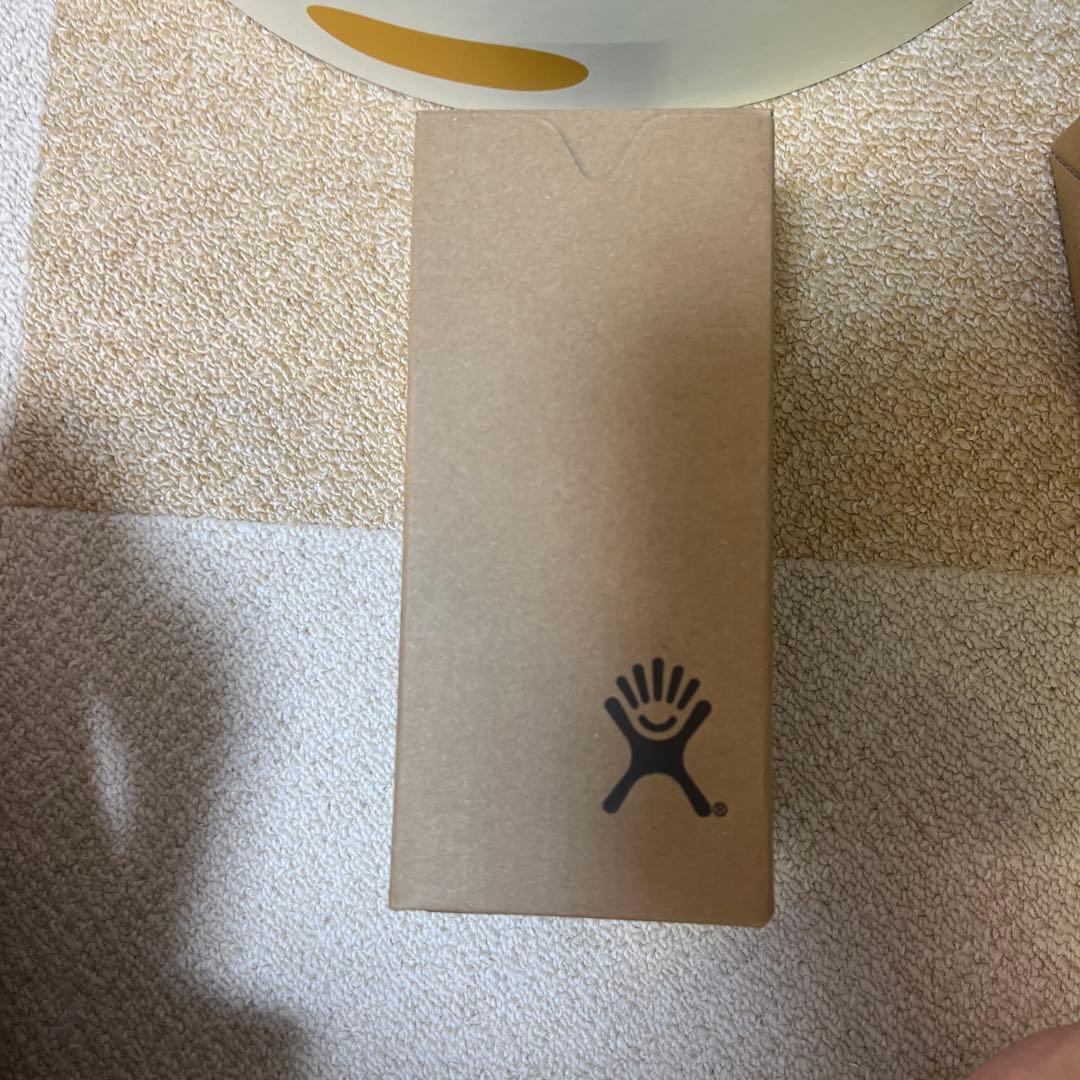 ファミリア　ハイドロフラスクステンレスボトル　ピンク