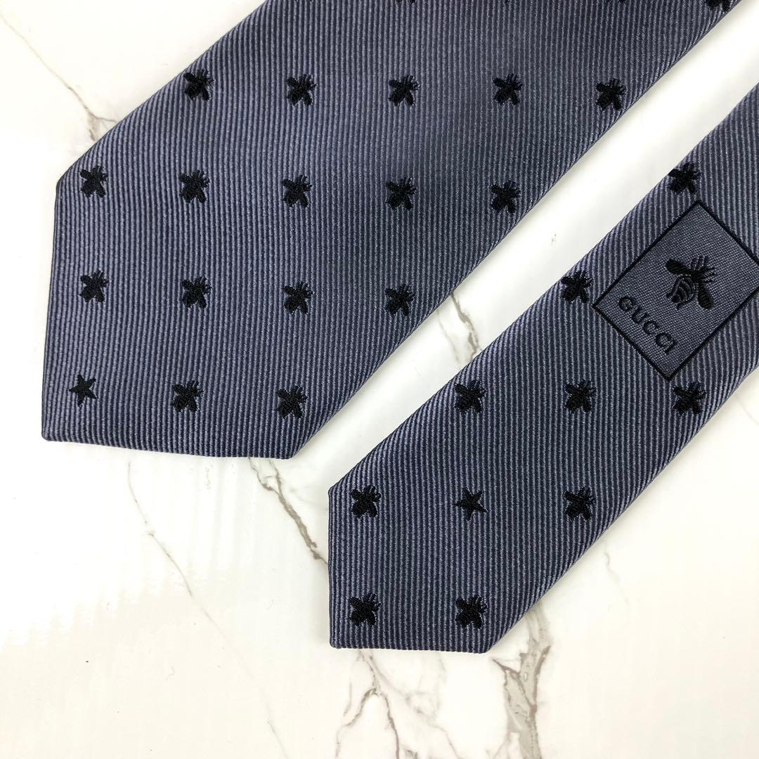 美品　現行モデル　GUCCI グッチ　ネクタイ　蜂　星　ジャガード　グレー