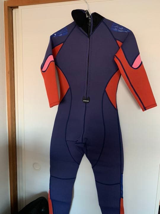 ダイビングスーツ　ウェットスーツ　M