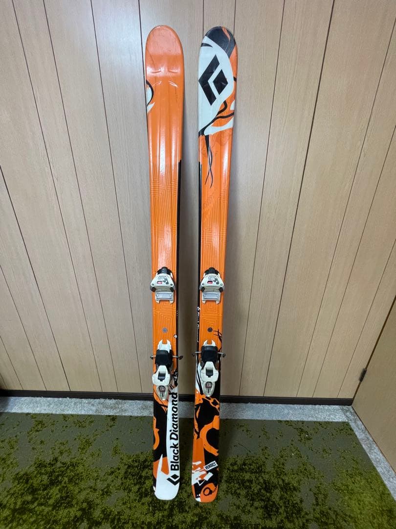  スキー板 オレンジ色 バインディング付き