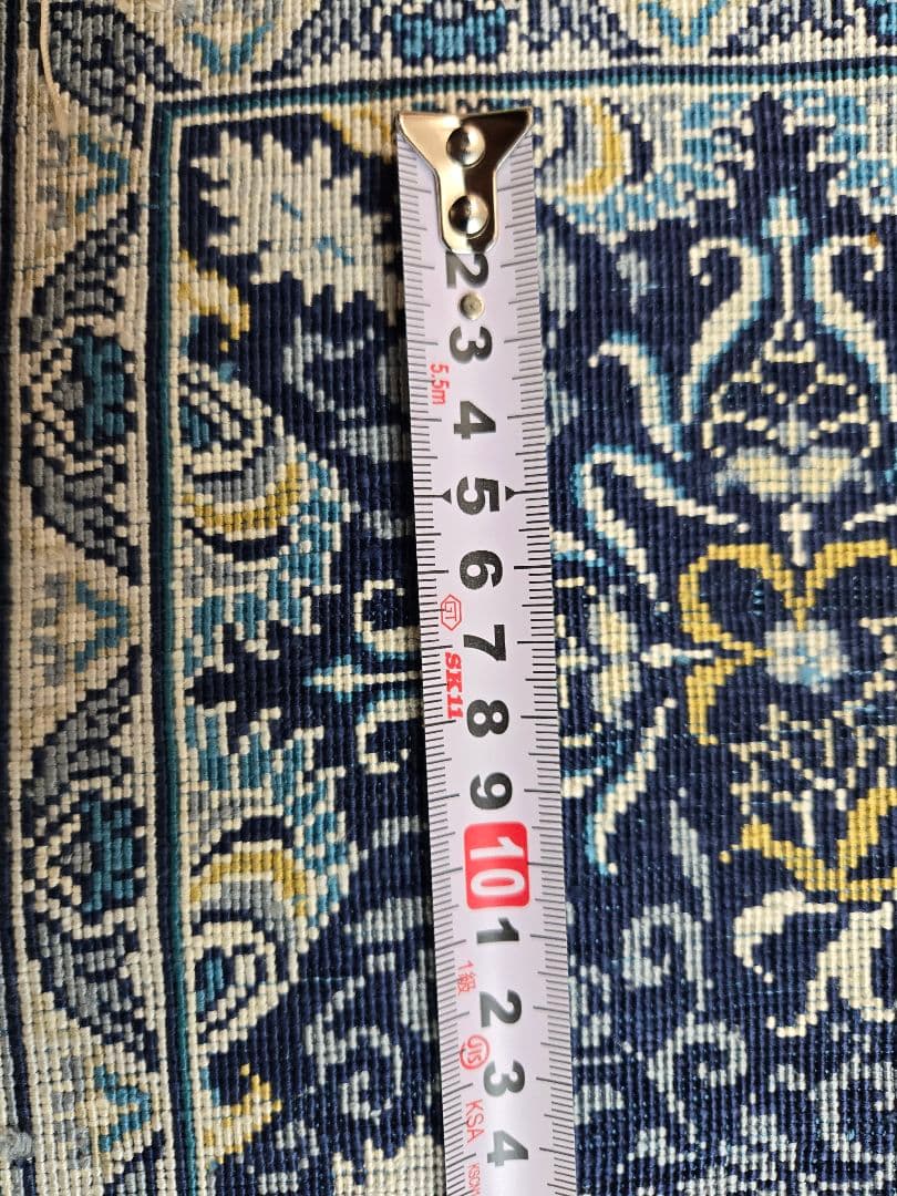 トルコ絨毯 100シルク手織り綺麗な青花柄 新品 サイズ:176cm×110cm