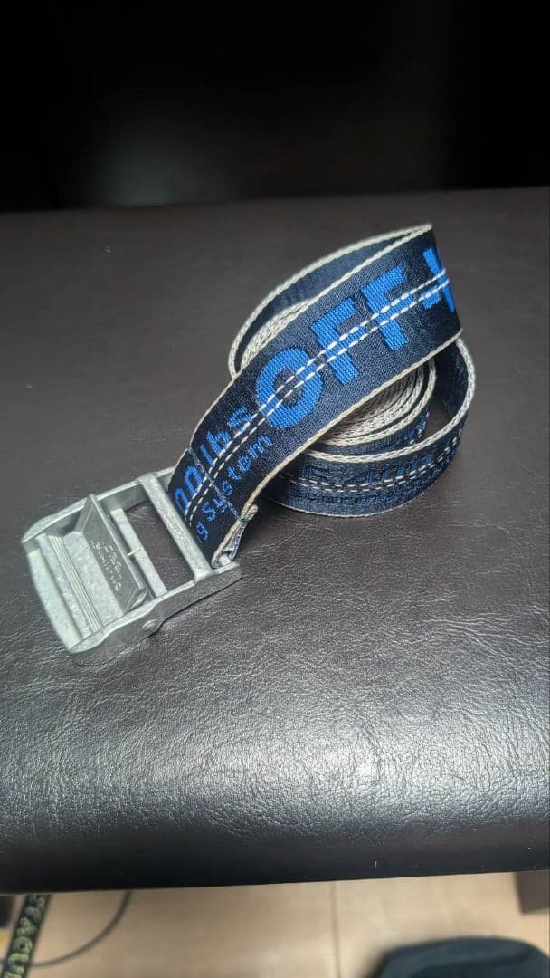 米津玄師　脊オパ　着用　パーツ　ベルト