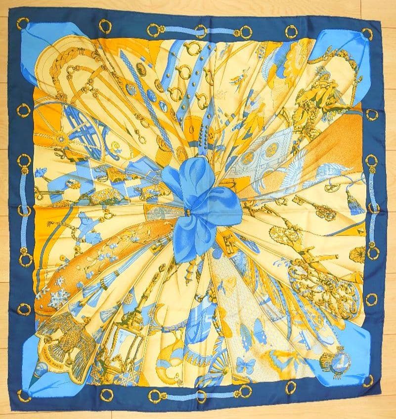 エルメス　カレ　スカーフ　90 シルクの太陽