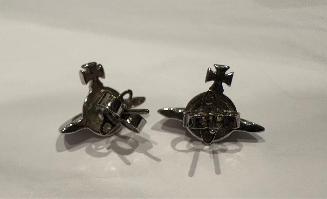Vivienne Westwood ソリッドオーブピアスシルバー