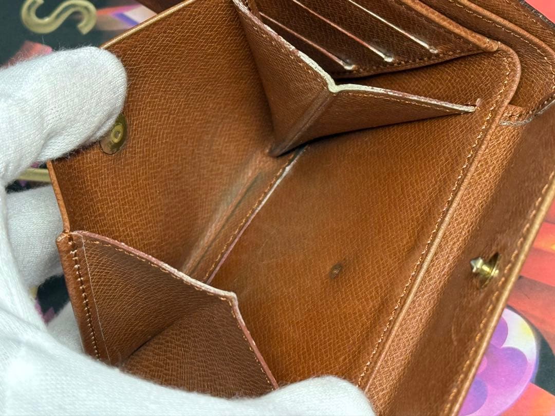 LOUIS VUITTONルイヴィトン　小銭入れ付き二つ折り財布
