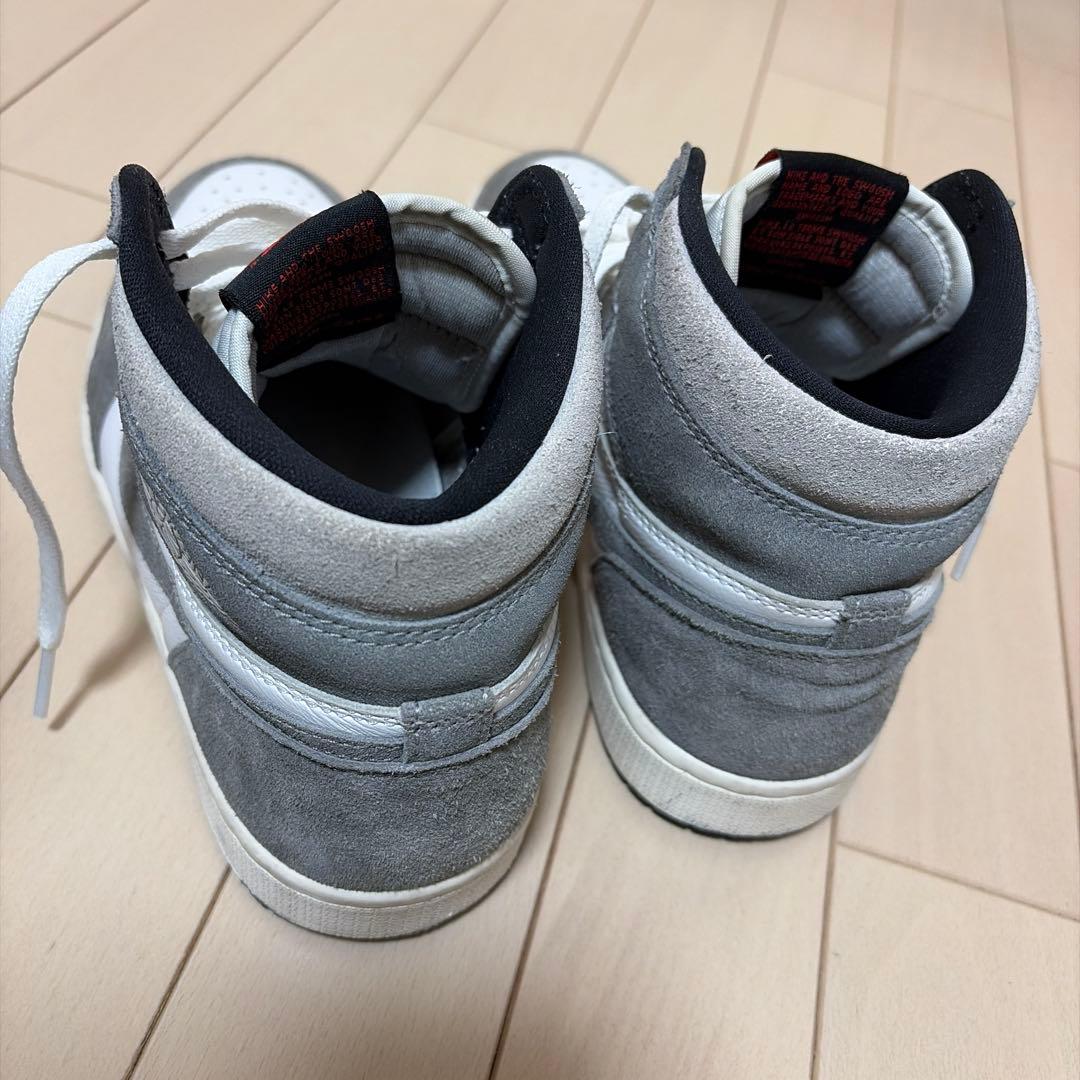 ナイキ エアジョーダン1 レトロ ハイ OG ブラック アンド スモークグレー