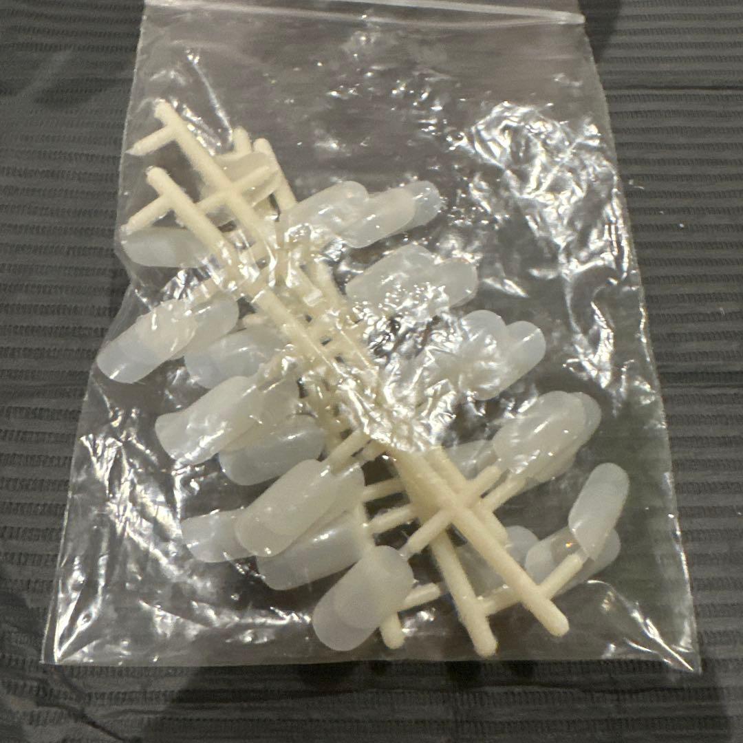 ネイリスト検定認定ハンド 右手人差し指骨折あり 認定チップ ケア用シール