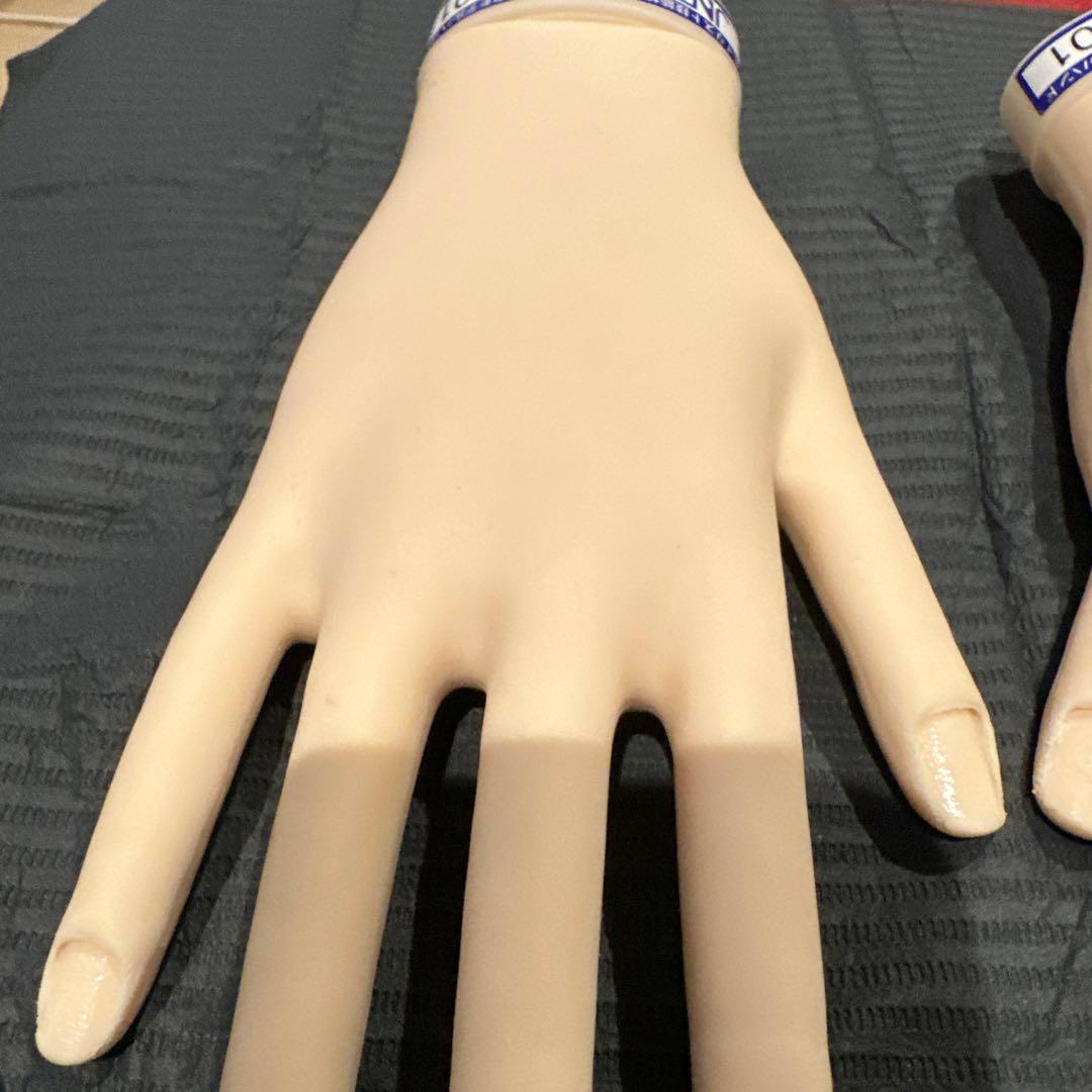 ネイリスト検定認定ハンド 右手人差し指骨折あり 認定チップ ケア用シール