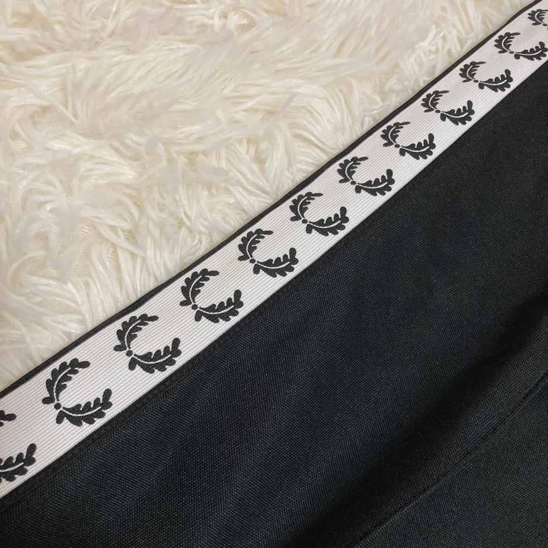 FRED PERRY トラックパンツ ブラック M スポーツ