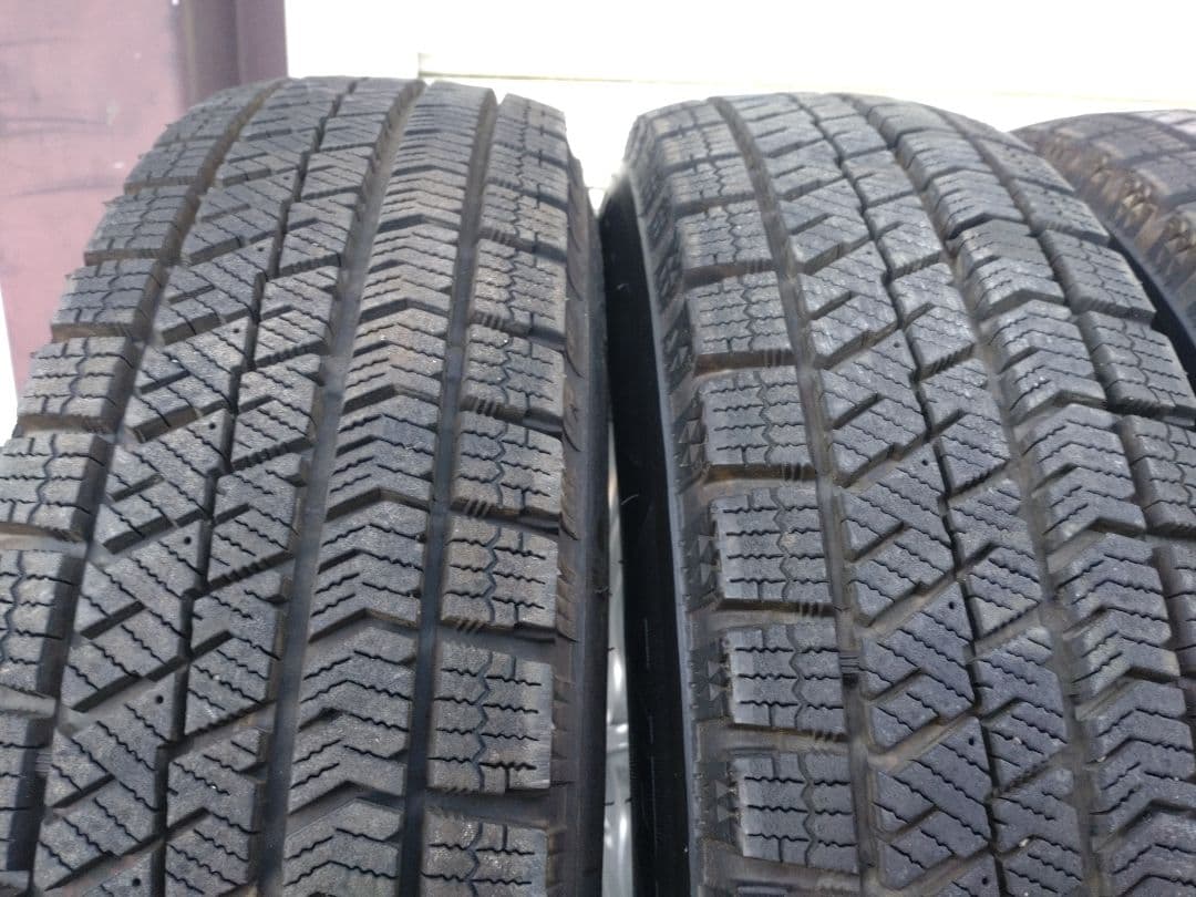 ブリザック　VRX2　18年　145/80R13