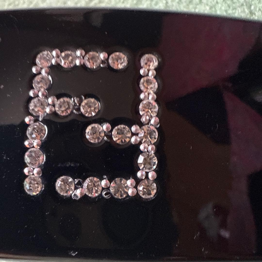 美品　FENDIバレッタ　ラインストーン