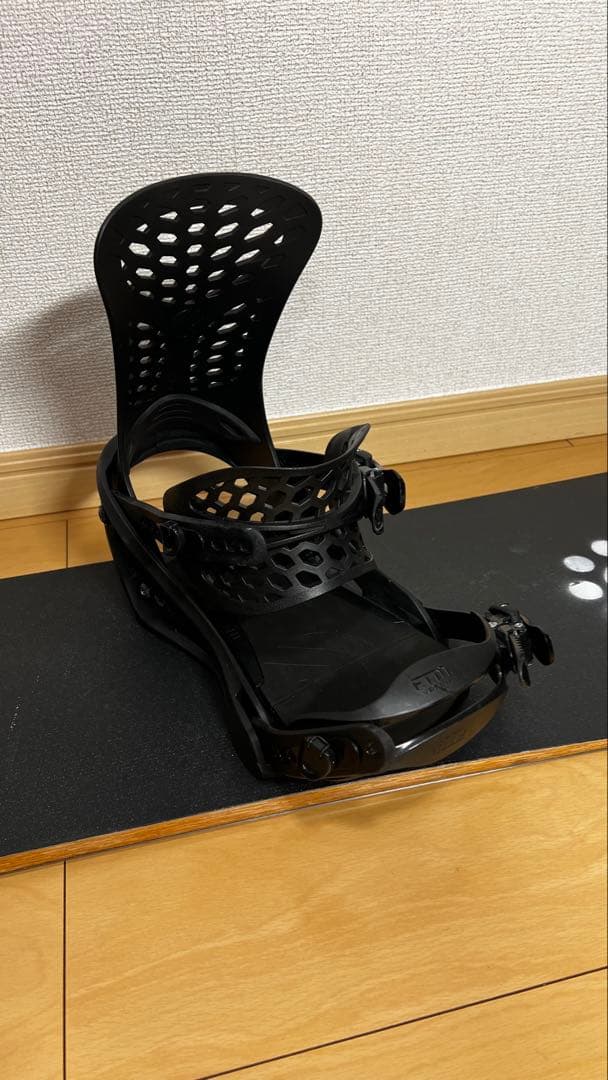 Völkl スノーボード ブラック FLUX PRビンディング付き