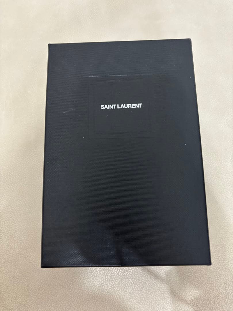 本日限定値下げ！ SAINT LAURENT ブラック 二つ折り財布