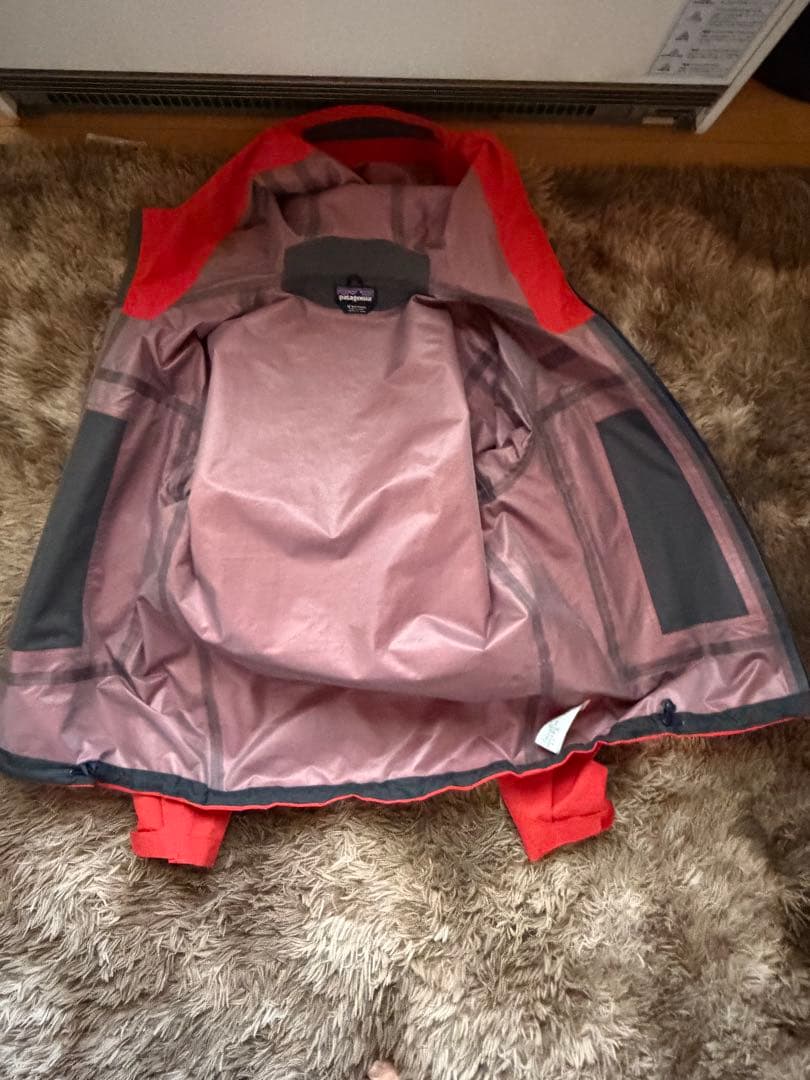 patagonia レッド マウンテンパーカー