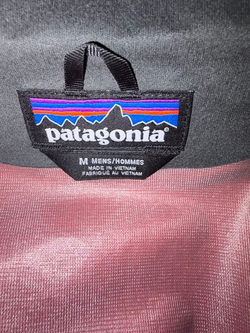 patagonia レッド マウンテンパーカー
