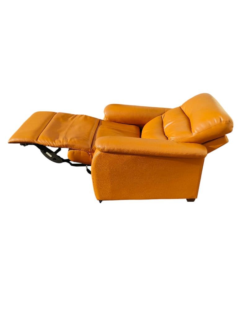 ニトリ　電動レザー リクライニングチェア　　キャメル色　USB付き 地域限定配送