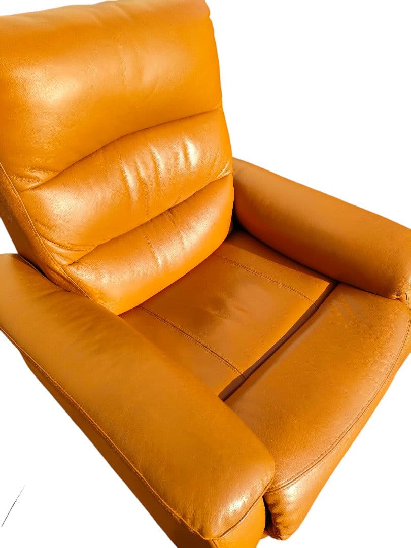 ニトリ　電動レザー リクライニングチェア　　キャメル色　USB付き 地域限定配送