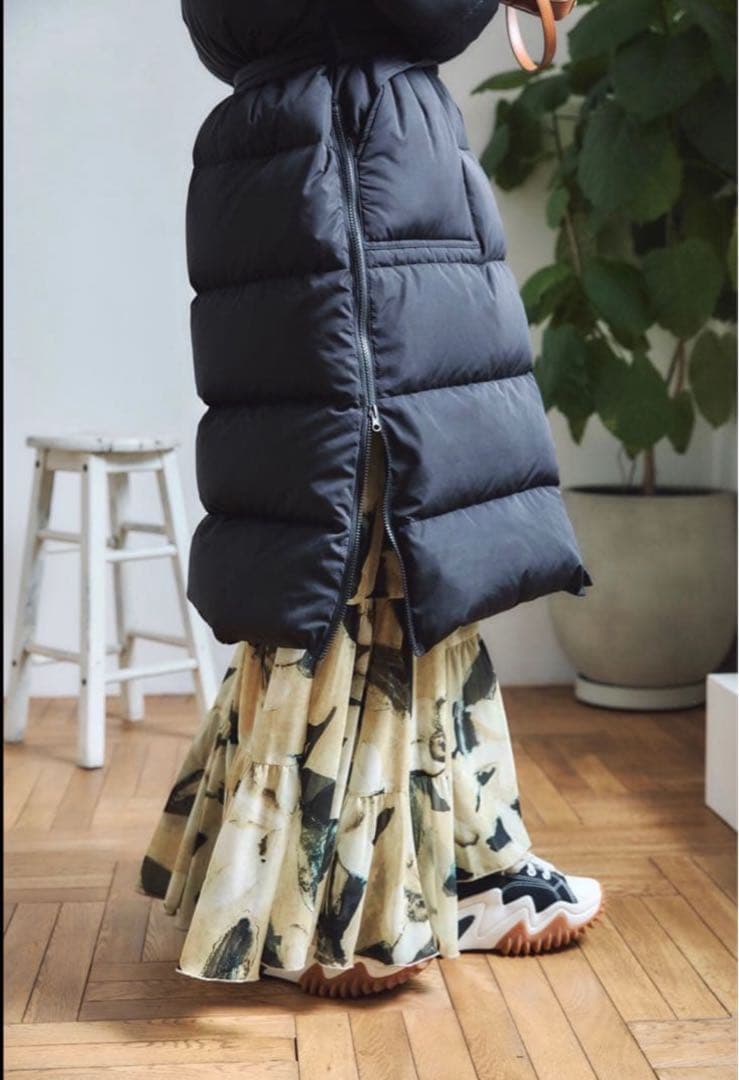 mite 成瀬愛里　ブラック ロングダウンジャケット