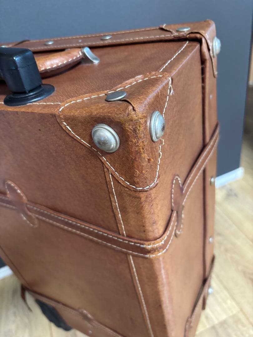 値下げ！1ユーラシアトランク　豚革レトロ　キャリーケース　スーツケース
