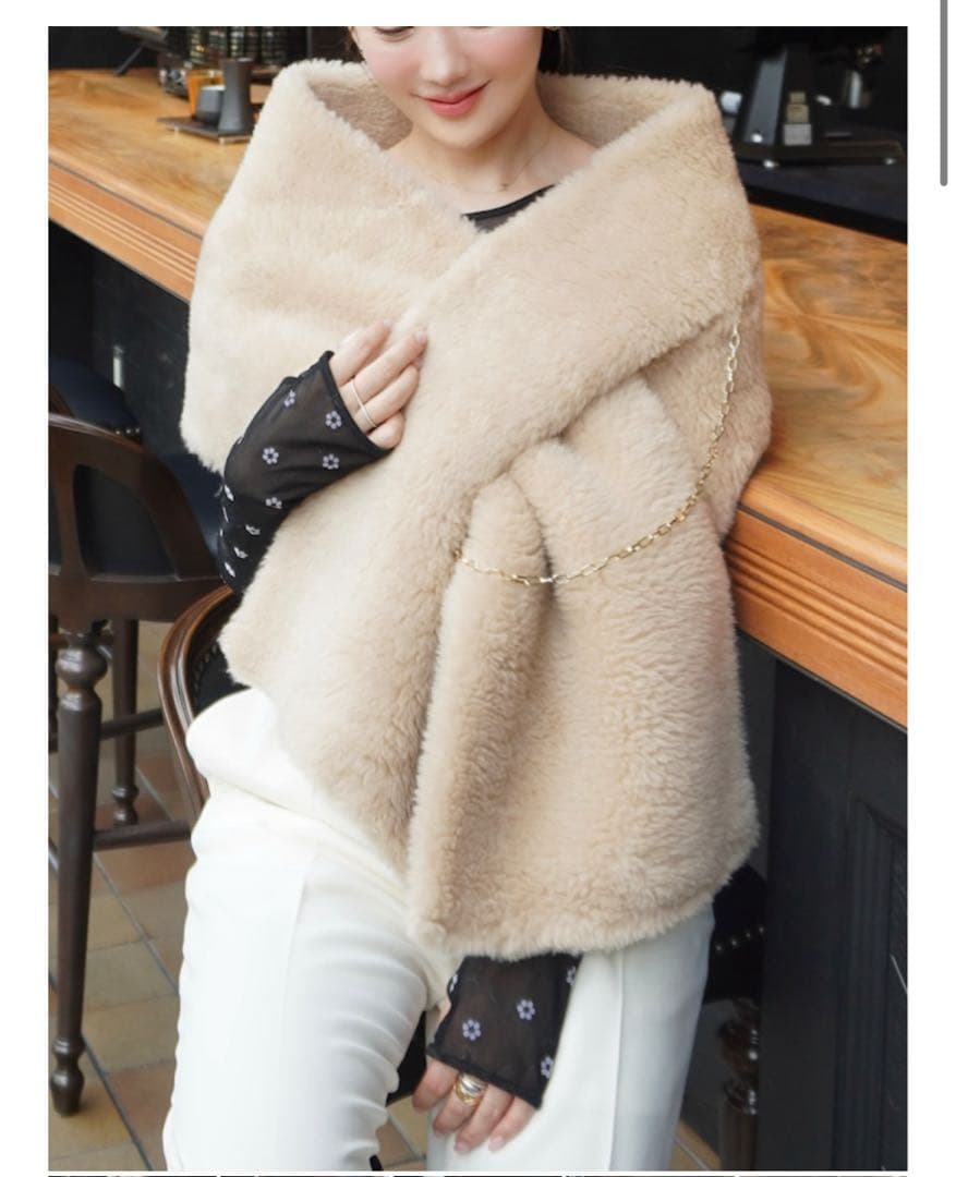 【未使用タグ付き】HYEON ted stole / beige ボア　ストール