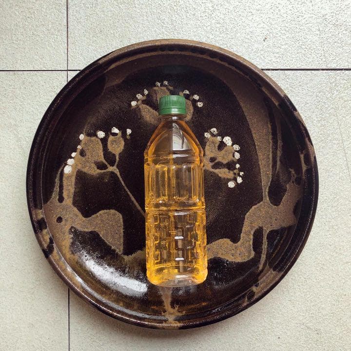 【陶器】大皿 黒 花柄 大きい メインディッシュ 和柄 和風 和食 食器