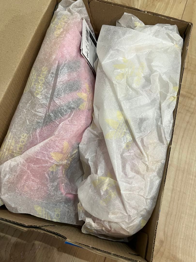 ガゼルインドア　24センチ　ピンク　adidas GAZELLE INDOOR