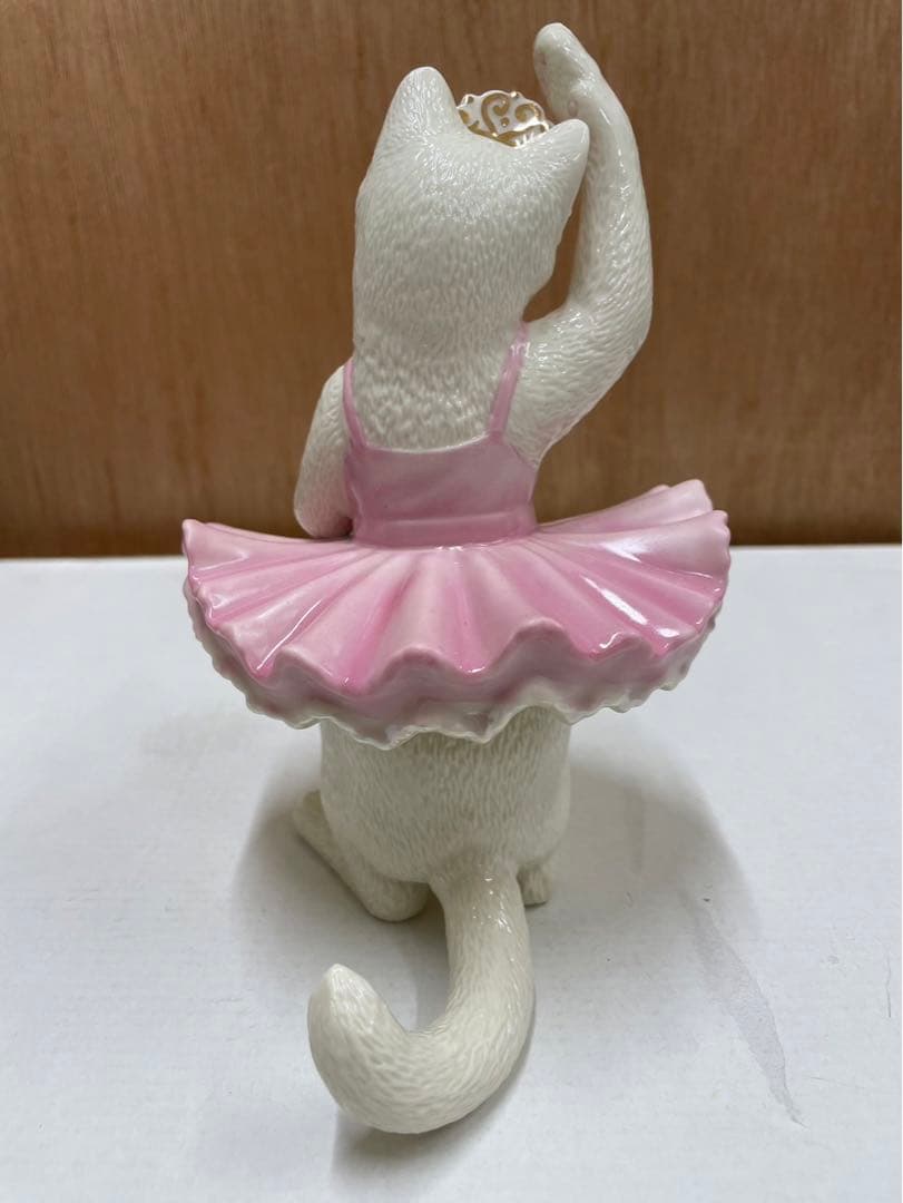 レノックス猫 ( 独宴会 ) Kitty's First Recital