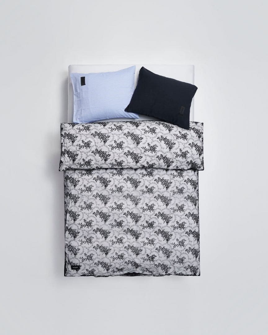 Magnibarg Rose Duvet Cover ブラック