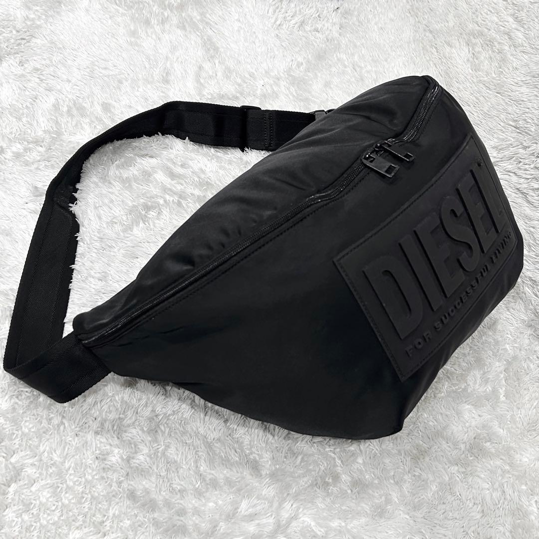 美品✨DIESEL ディーゼル BIG ラバー ロゴ ショルダーバッグ ブラック