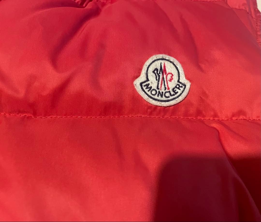 美品 モンクレール 赤 ダウンベスト MONCLER