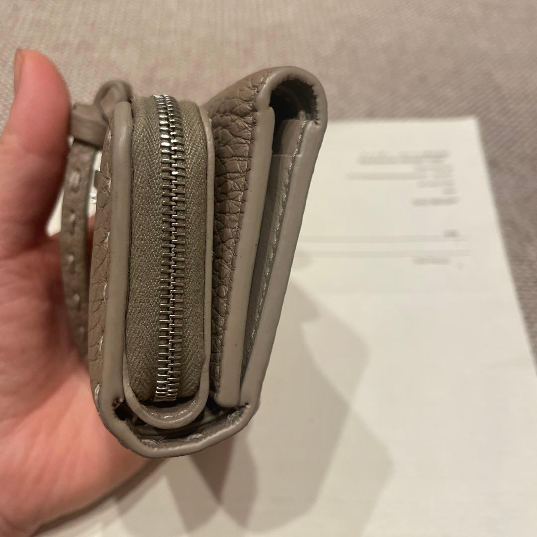 FENDI グレー 三つ折り財布