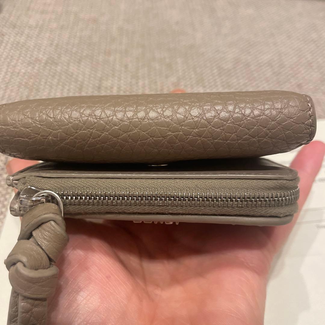 FENDI グレー 三つ折り財布