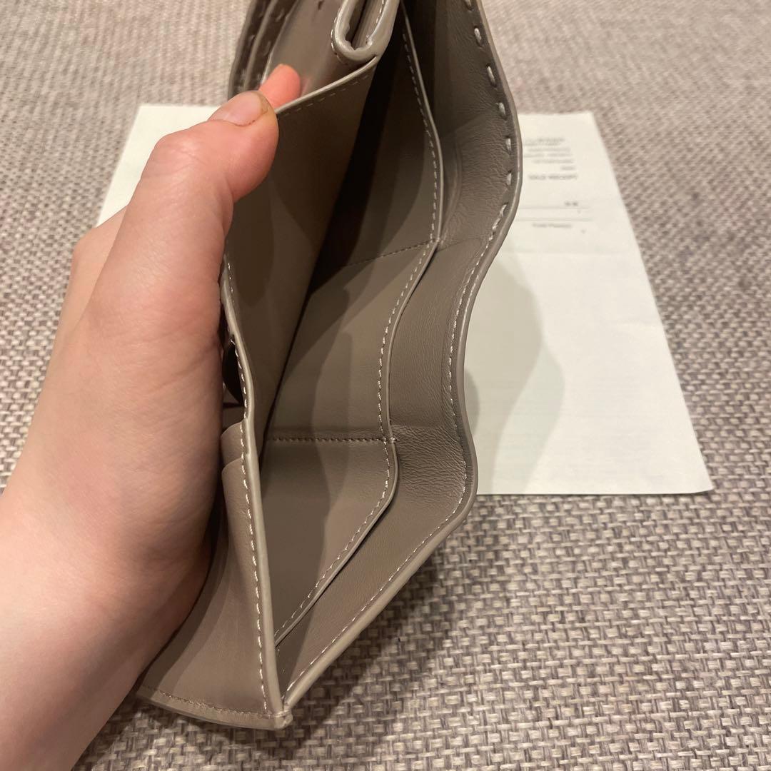 FENDI グレー 三つ折り財布